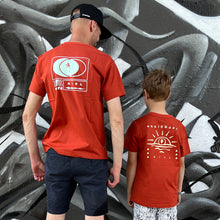 Lade das Bild in den Galerie-Viewer, action_shot