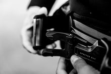 Carica l'immagine nel visualizzatore di Gallery, action_shot
