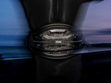 Lade das Bild in den Galerie-Viewer, action_shot