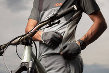 Lade das Bild in den Galerie-Viewer, ION Bikeshorts Traze X 2021
