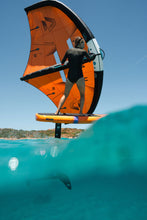 Carica l'immagine nel visualizzatore di Gallery, action_shot
