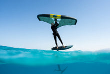 Lade das Bild in den Galerie-Viewer, action_shot