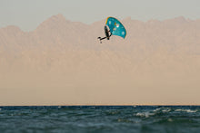 Lade das Bild in den Galerie-Viewer, action_shot