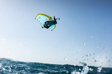 Lade das Bild in den Galerie-Viewer, action_shot