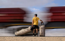 Carica l'immagine nel visualizzatore di Gallery, action_shot