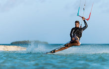Carica l'immagine nel visualizzatore di Gallery, action_shot