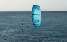 Carica l'immagine nel visualizzatore di Gallery, action_shot