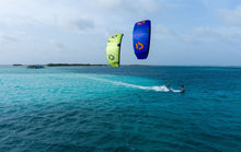 Carica l'immagine nel visualizzatore di Gallery, action_shot