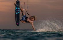 Load image into Gallery viewer, action_shot