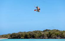 Carica l'immagine nel visualizzatore di Gallery, action_shot