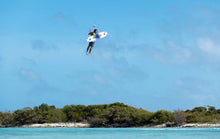 Carica l'immagine nel visualizzatore di Gallery, action_shot