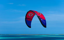 Carica l'immagine nel visualizzatore di Gallery, action_shot