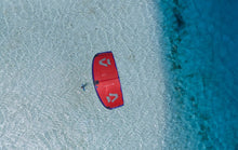 Carica l'immagine nel visualizzatore di Gallery, action_shot