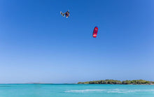 Carica l'immagine nel visualizzatore di Gallery, action_shot