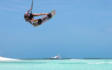 Lade das Bild in den Galerie-Viewer, action_shot