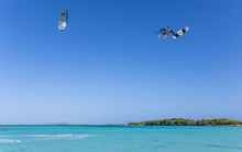 Carica l'immagine nel visualizzatore di Gallery, action_shot