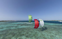 Carica l'immagine nel visualizzatore di Gallery, action_shot