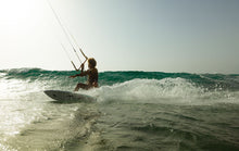 Carica l'immagine nel visualizzatore di Gallery, action_shot