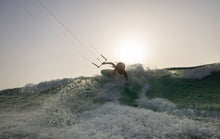 Carica l'immagine nel visualizzatore di Gallery, action_shot